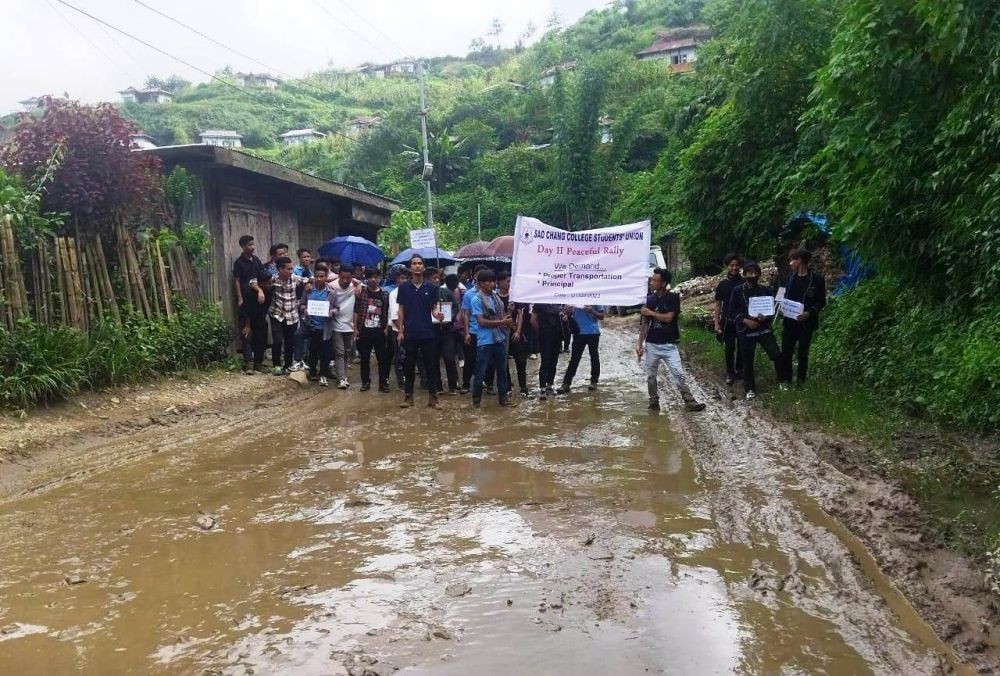 Students of Sao Chang College on day-two of the peaceful rally in Tuensang on September 1.